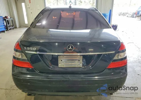 2008 Mercedes-Benz S 550 z USA, uszkodzony, nr VIN WDDNG71X48A233560